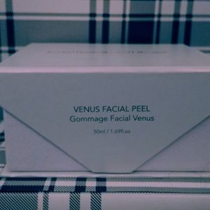 Venus facialpeel